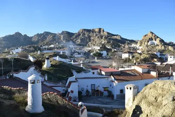 Bonito pueblo, en un bello amanecer