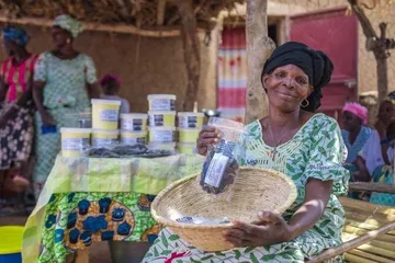 Vidas que ayudamos a cambiar, Apolline de Sadien (Mali)