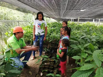 Vivero donde se imparten enseñanzas de agricultura en Bolivia