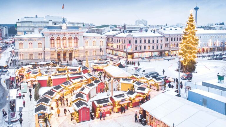 Mercadillo de navidad en Helsinki (Finlandia)