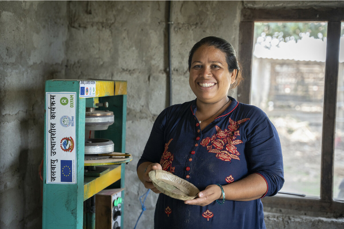 Foto de la pequeña empresa momntada con ayuda de Intermón en Nepal. Foto:© Kishor Sharma / Oxfam